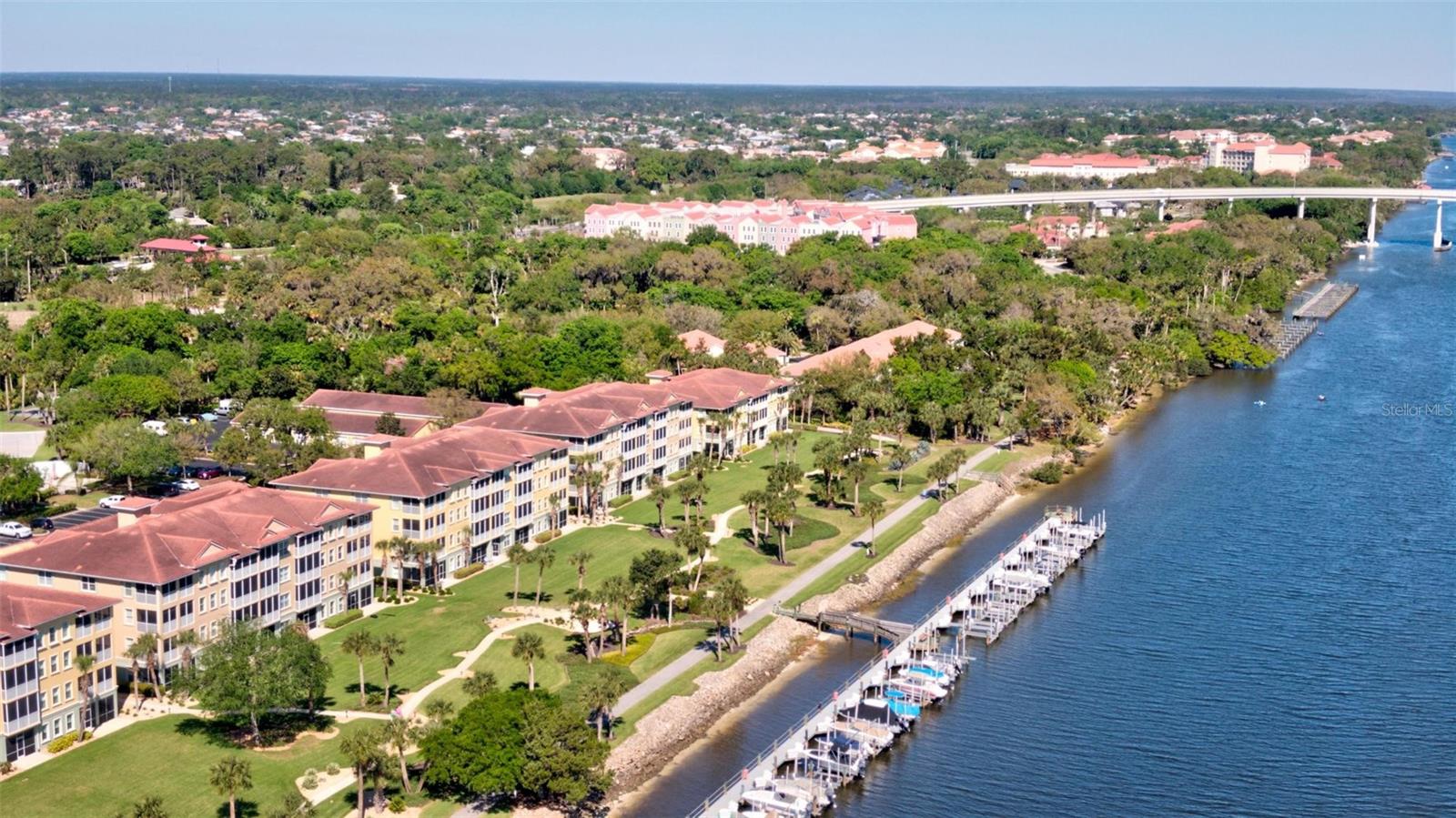 CANOPY WALK PH 7 - Residential