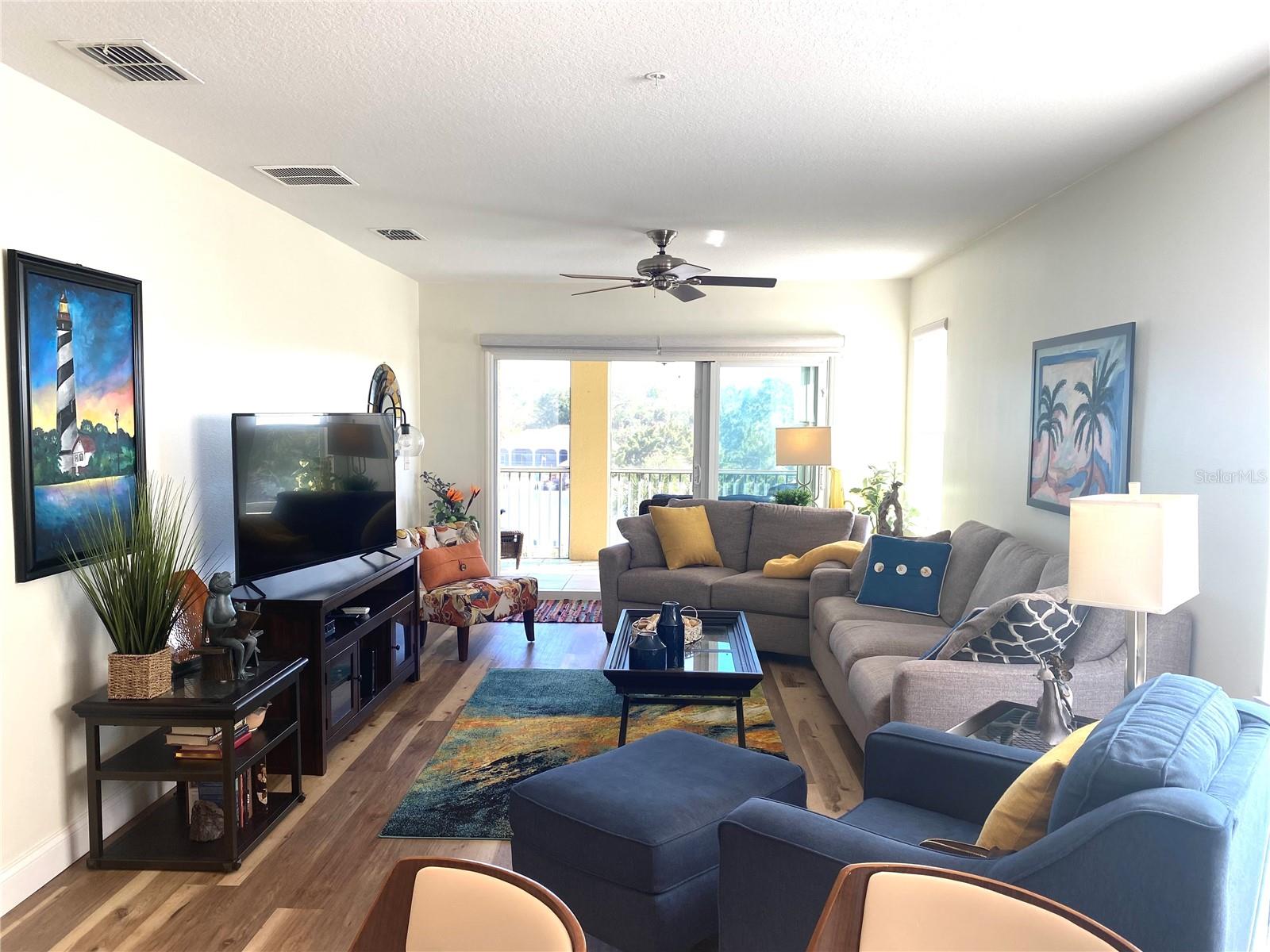 CANOPY WALK PH 7 - Residential