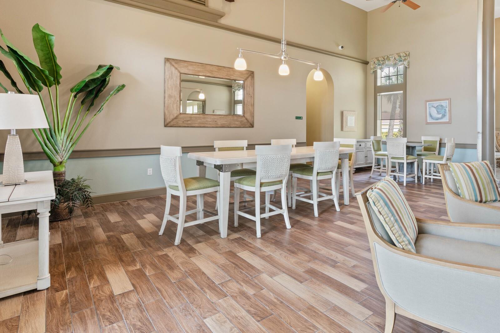 CANOPY WALK PH 7 - Residential