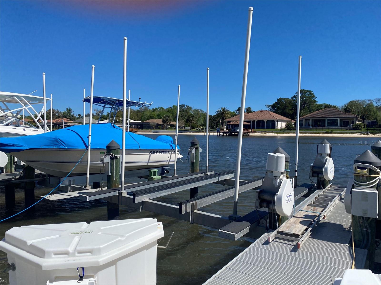 CANOPY WALK PH 7 - Residential