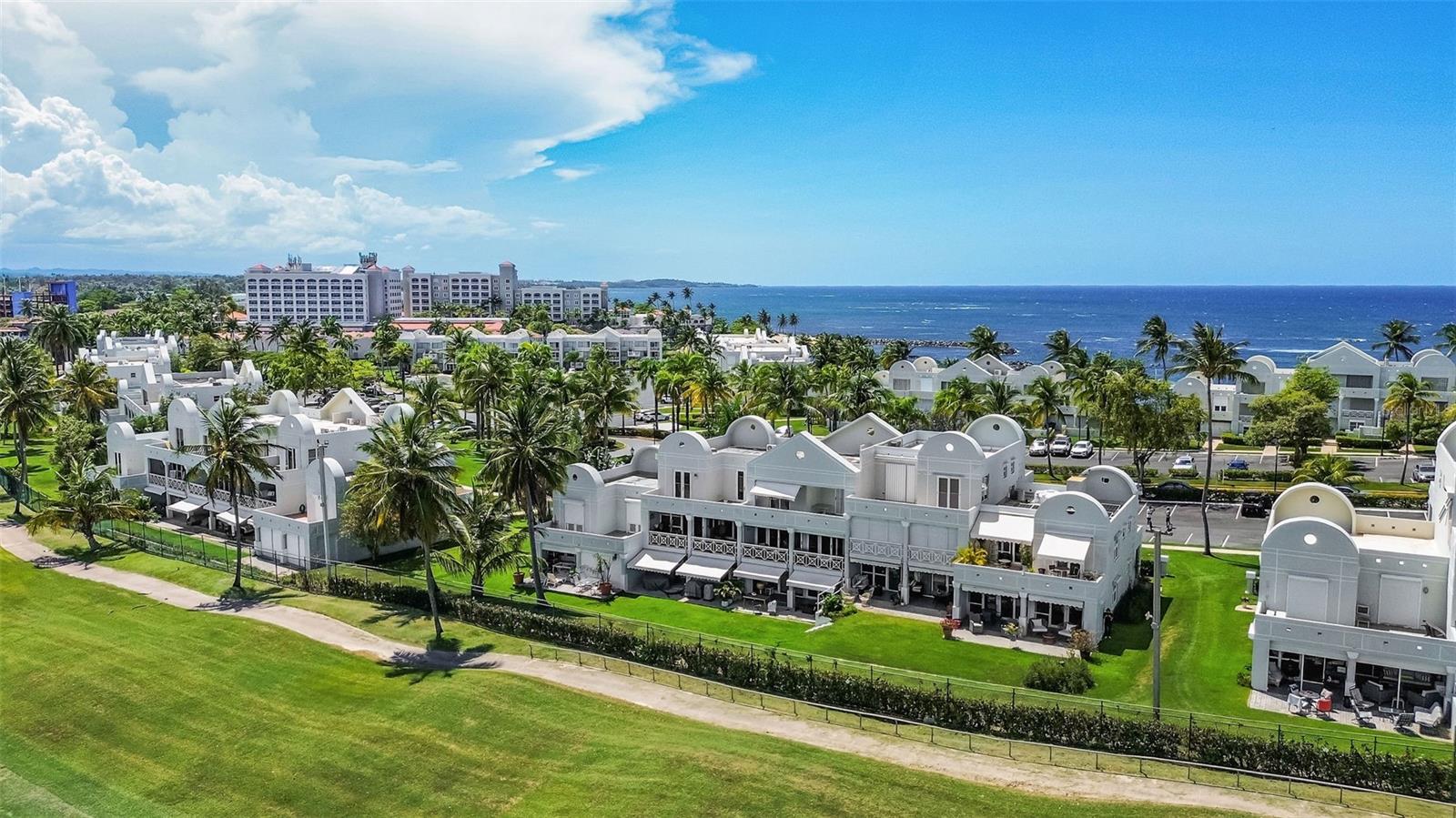 COSTA DORADA - Residential