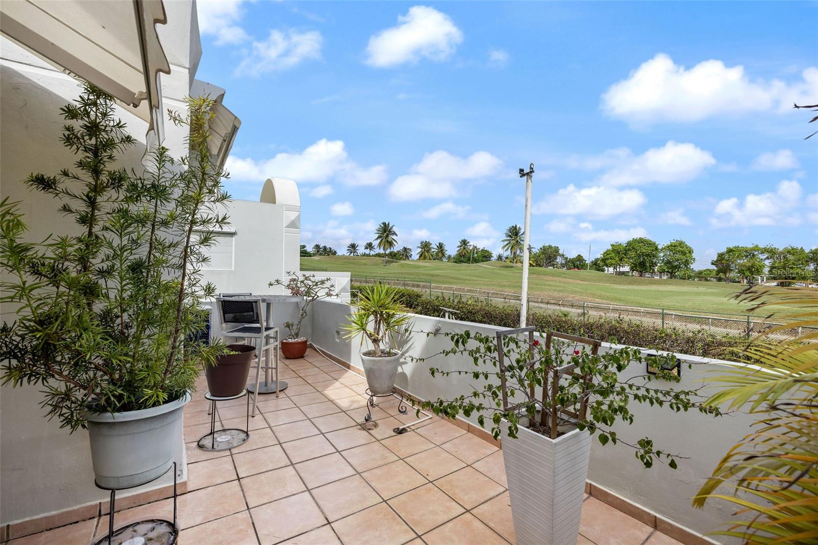 COSTA DORADA - Residential