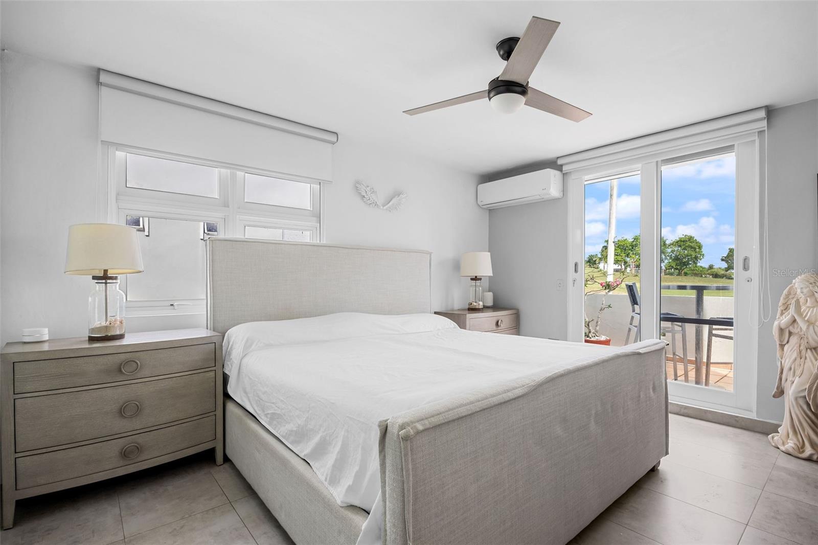 COSTA DORADA - Residential