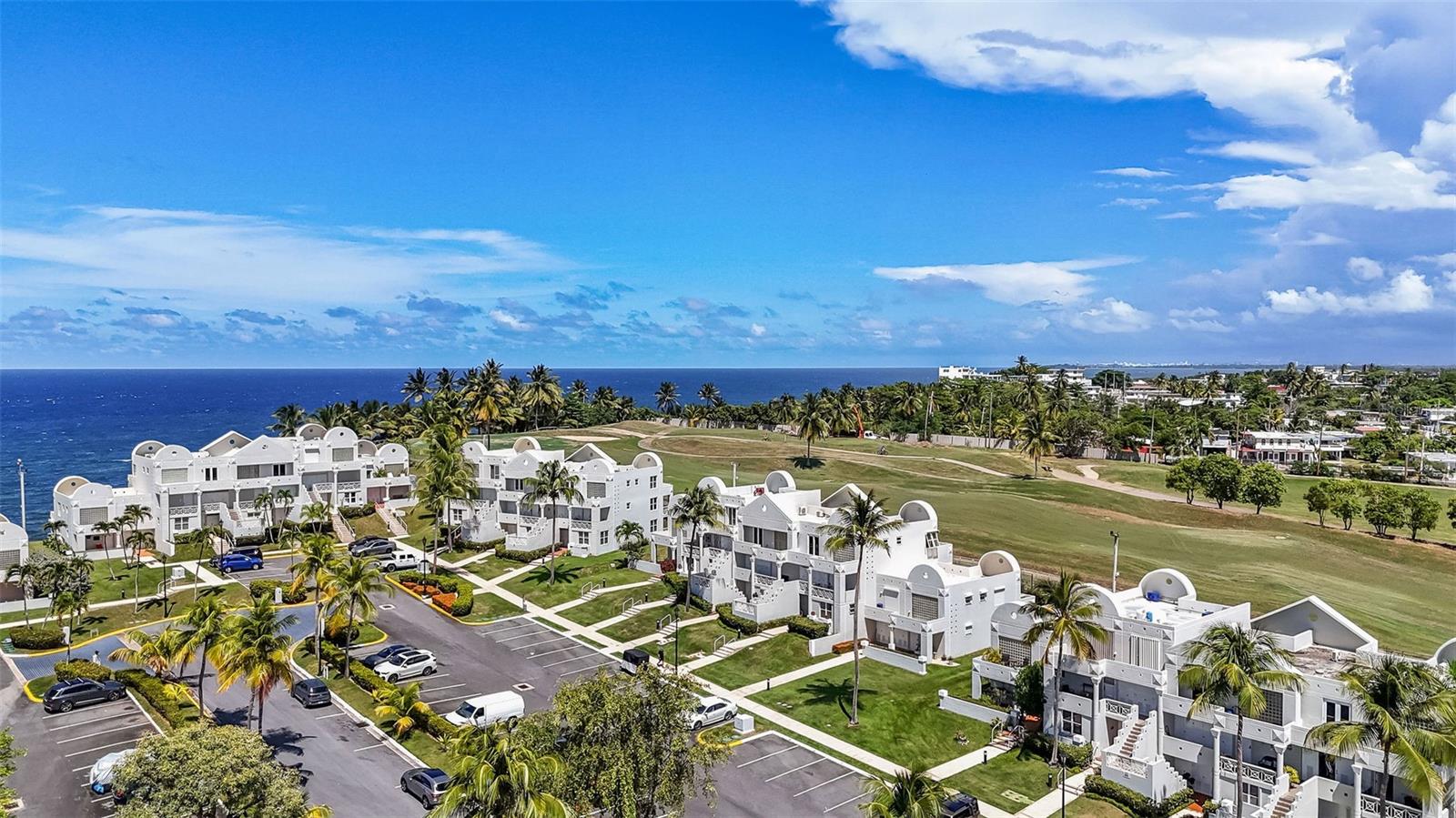 COSTA DORADA - Residential