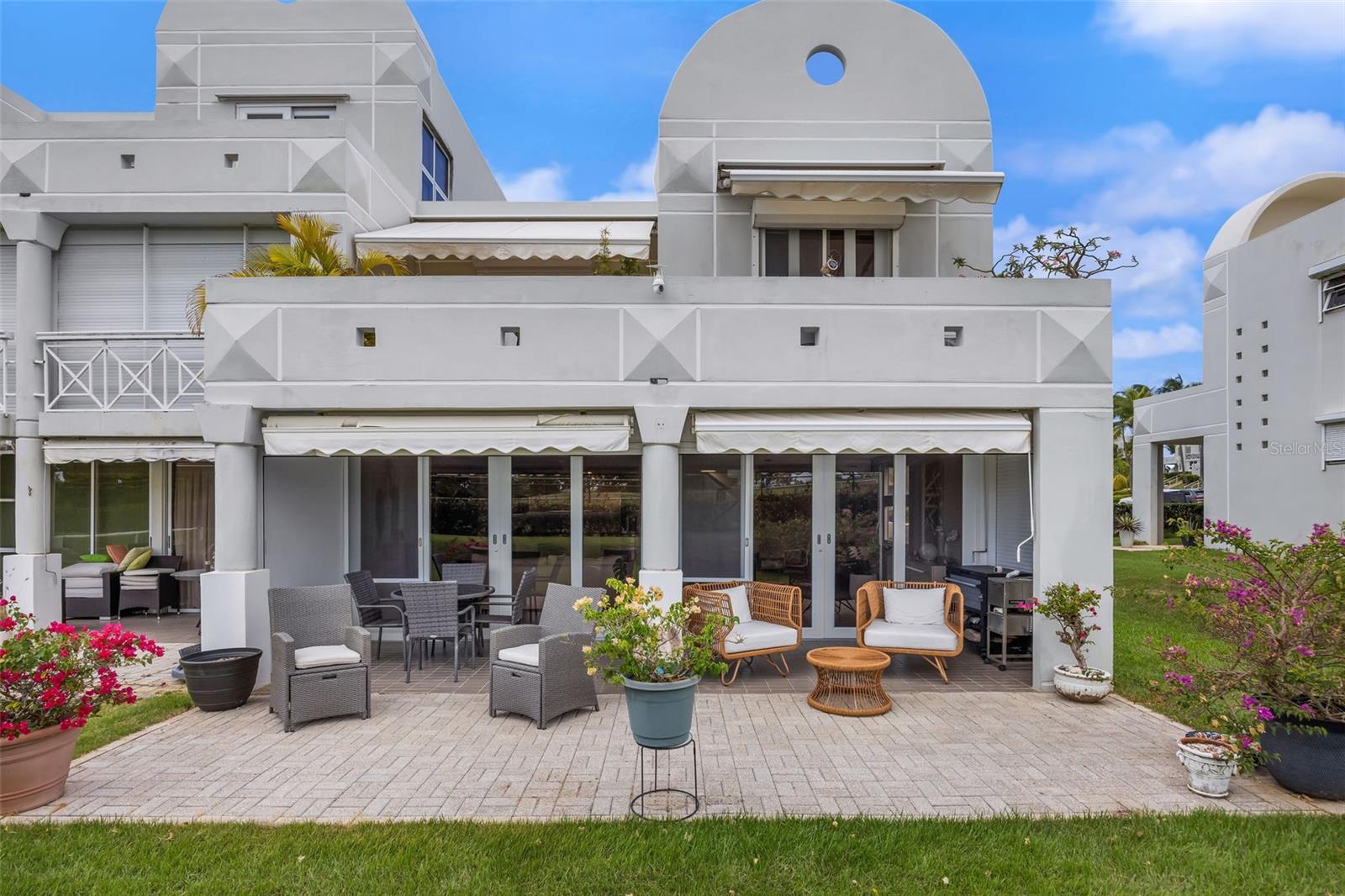 COSTA DORADA - Residential