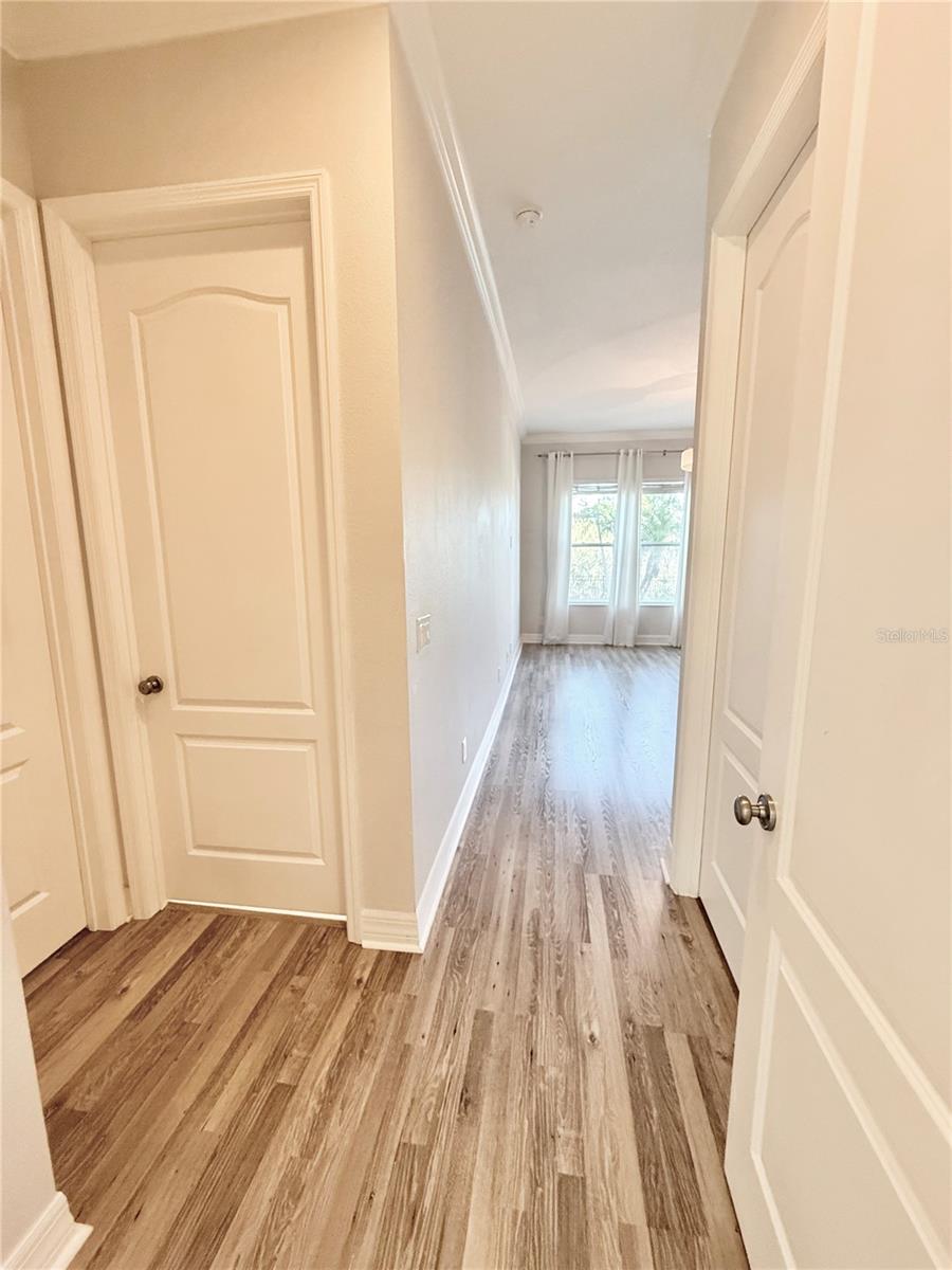 POINTE/HUNTERS CRK - Residential