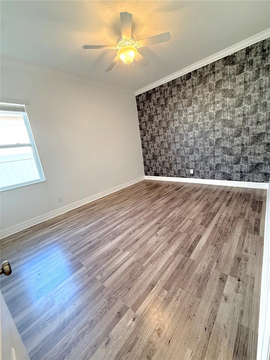 POINTE/HUNTERS CRK - Residential