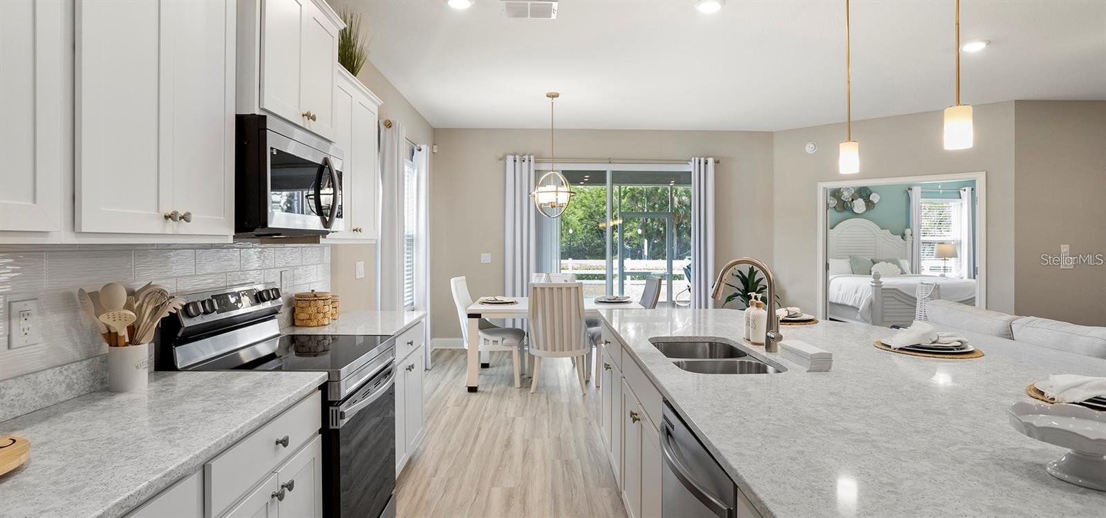 THE LAKES - Residential