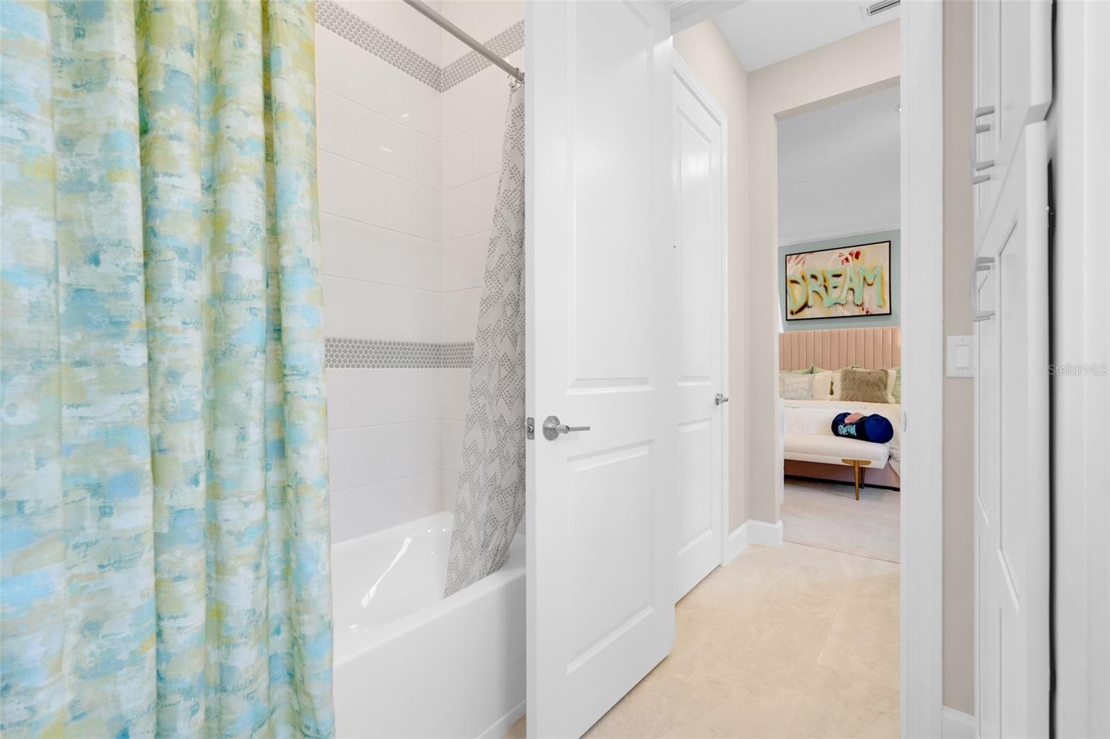 FIRE CREEK - Residential