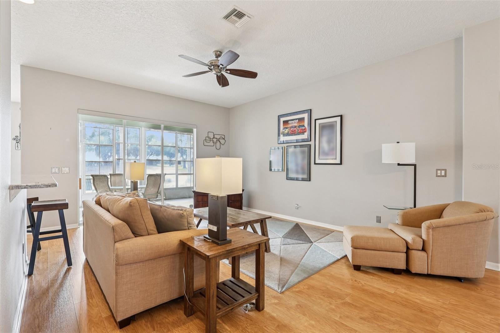 TAVARES ROYAL HARBOR PH 02 LT 179 - Residential