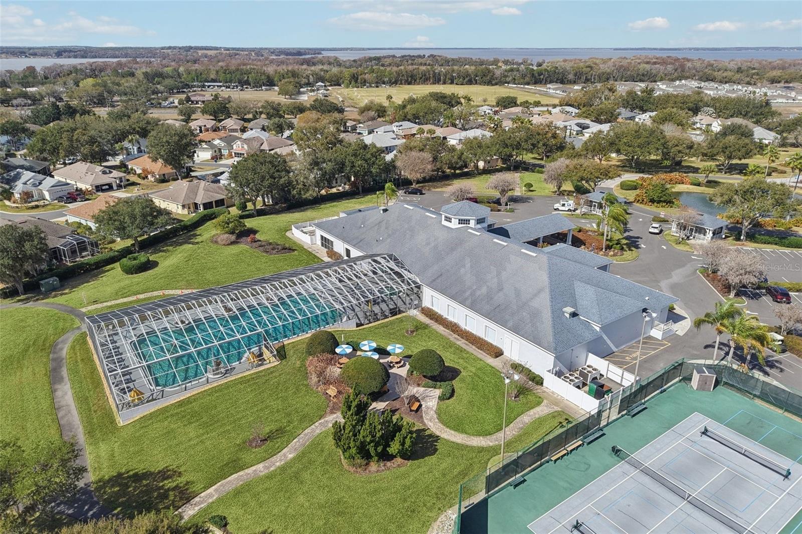 TAVARES ROYAL HARBOR PH 02 LT 179 - Residential