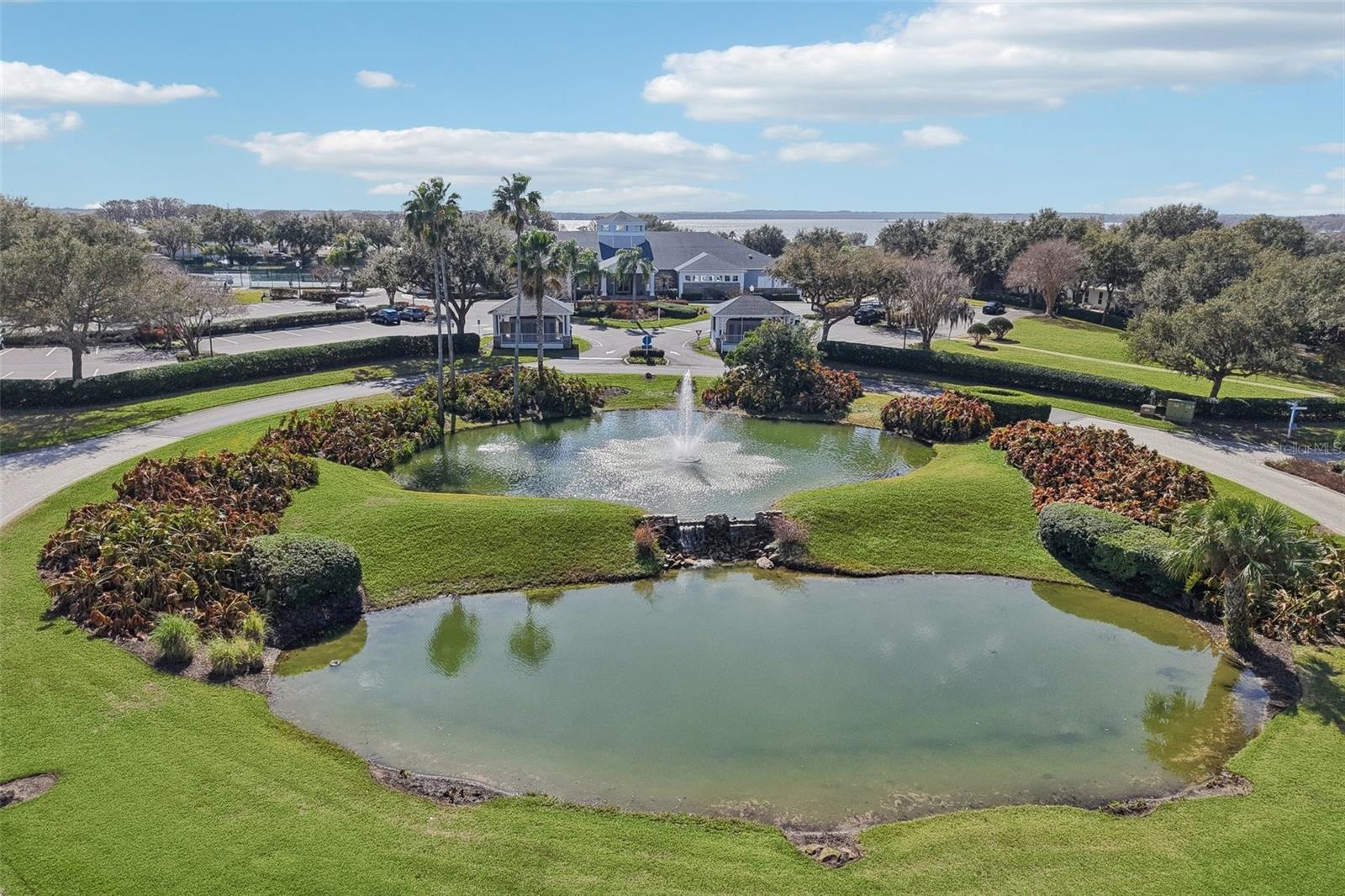 TAVARES ROYAL HARBOR PH 02 LT 179 - Residential