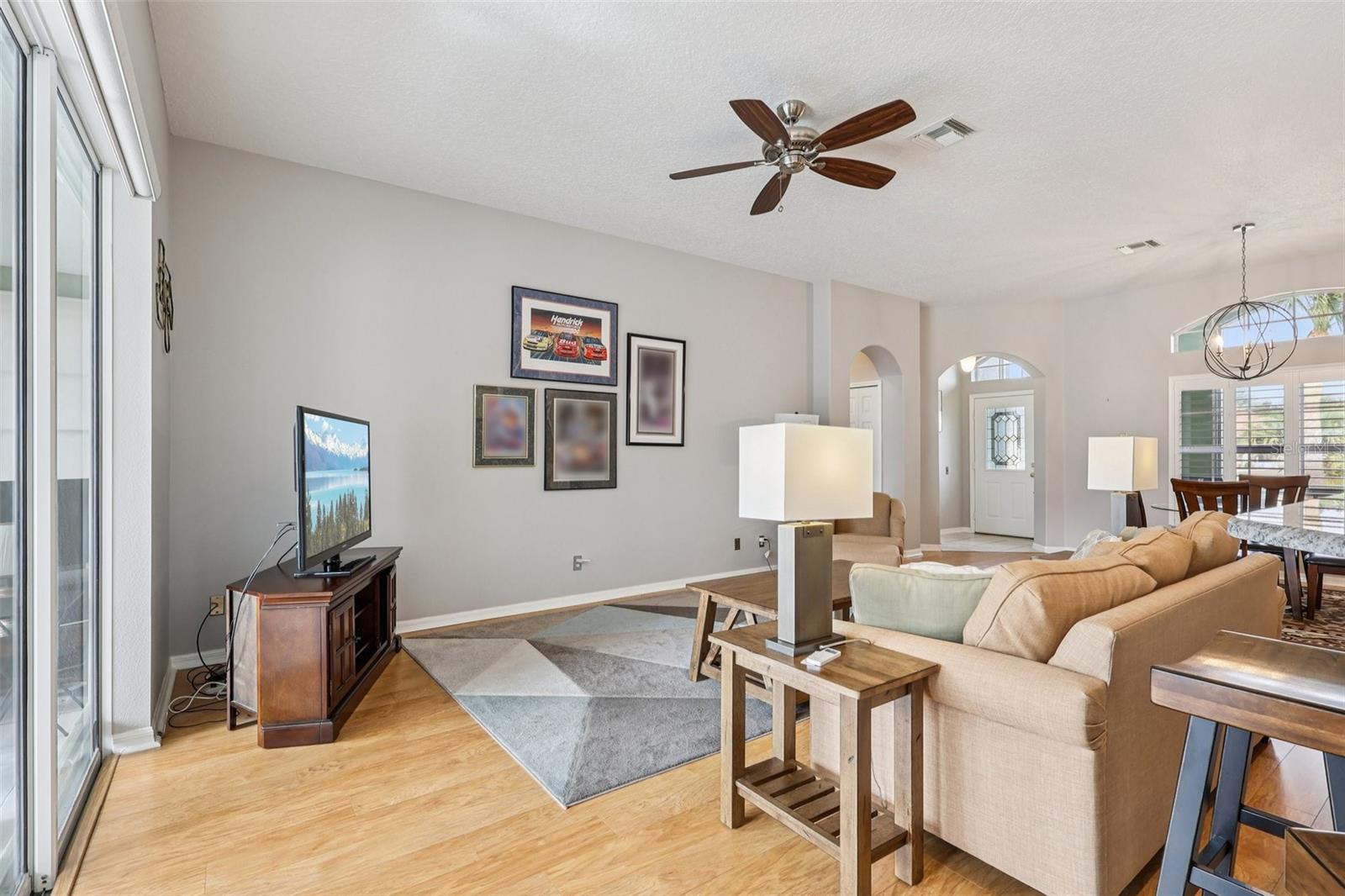 TAVARES ROYAL HARBOR PH 02 LT 179 - Residential