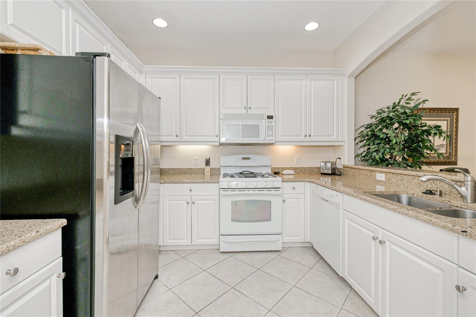 3211 COTTONWOOD BEND 702