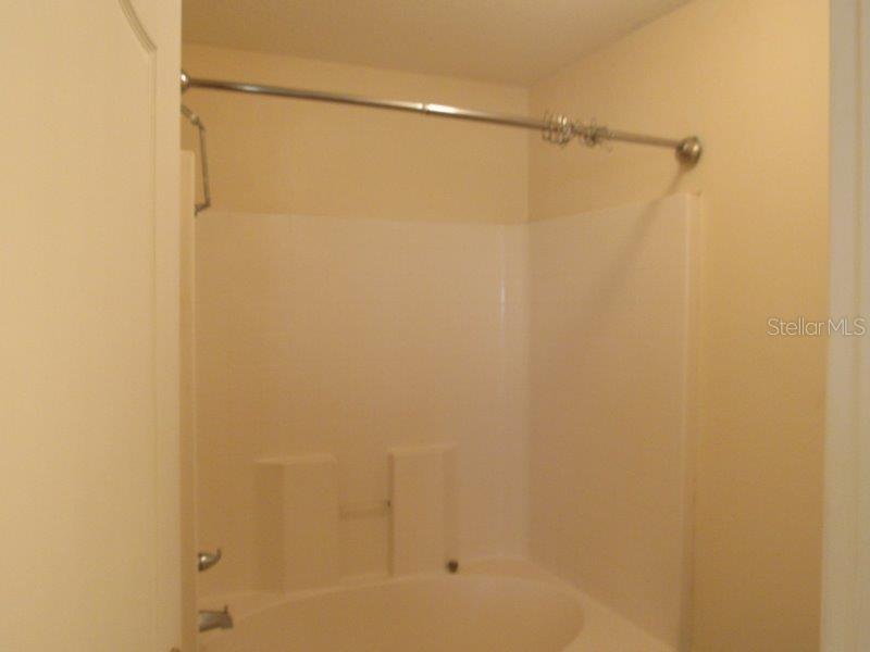 MINNEOLA HIGHLAND OAKS PH 02 LT 01 PB 52 - Residential Lease