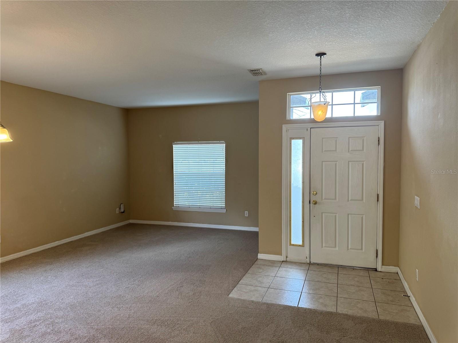 LAS CASCADA PH 01 - Residential Lease