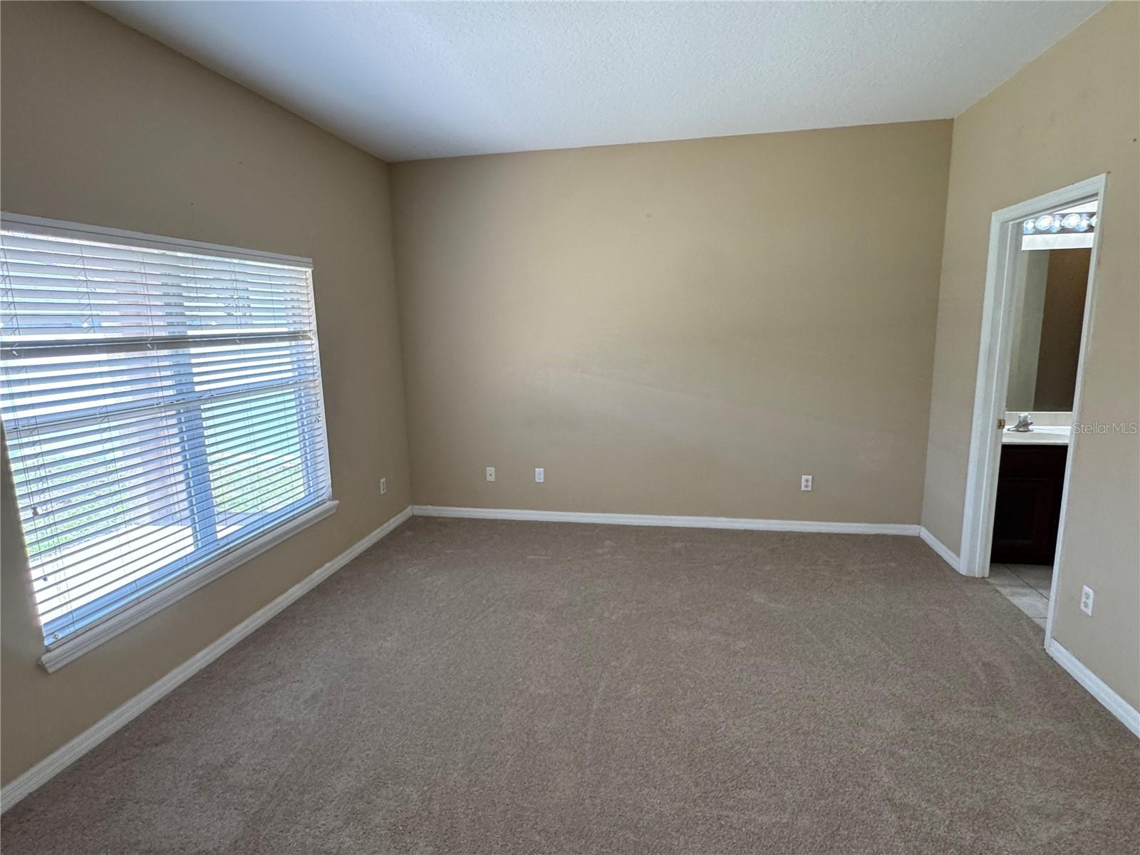 LAS CASCADA PH 01 - Residential Lease