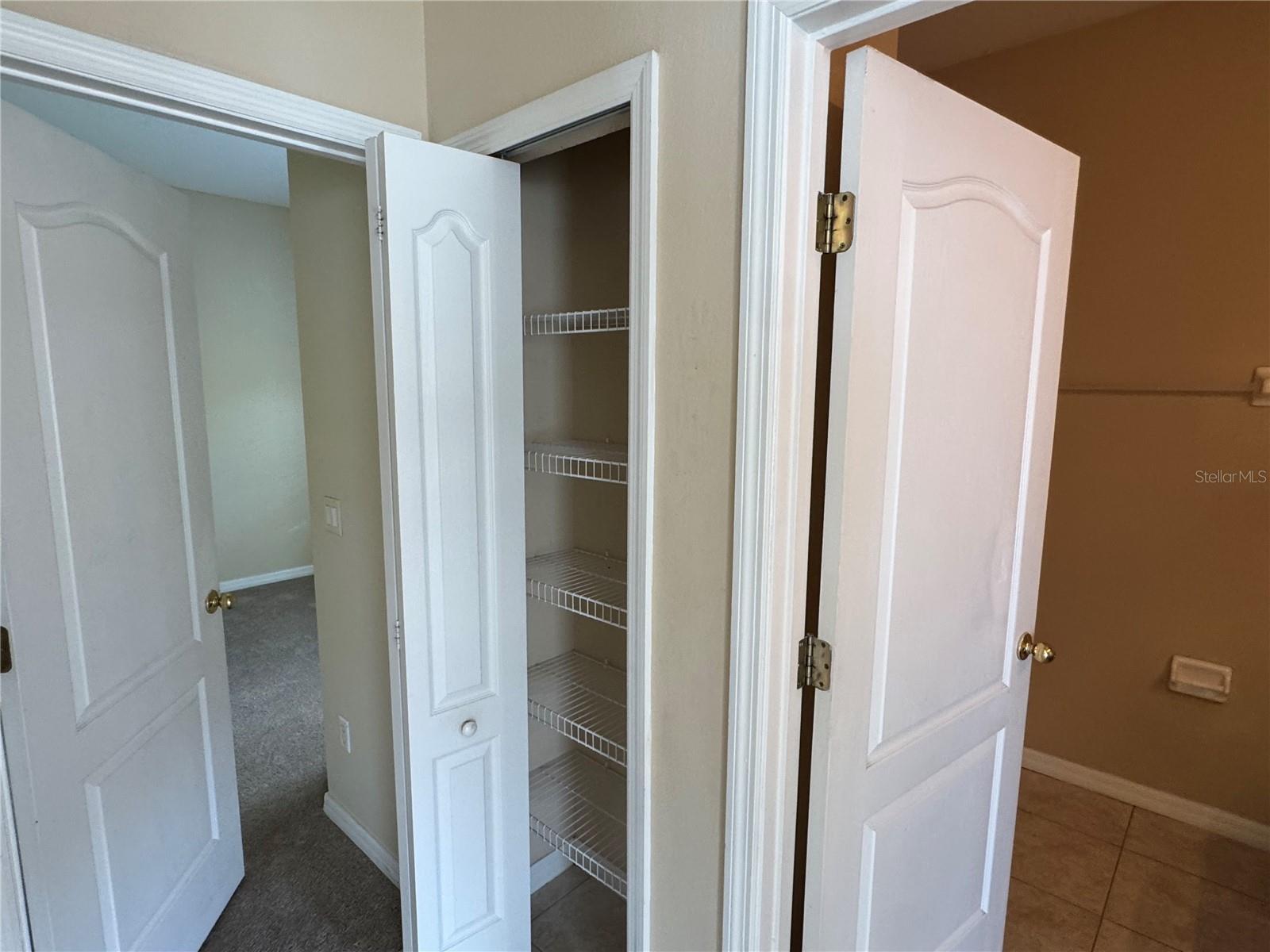 LAS CASCADA PH 01 - Residential Lease