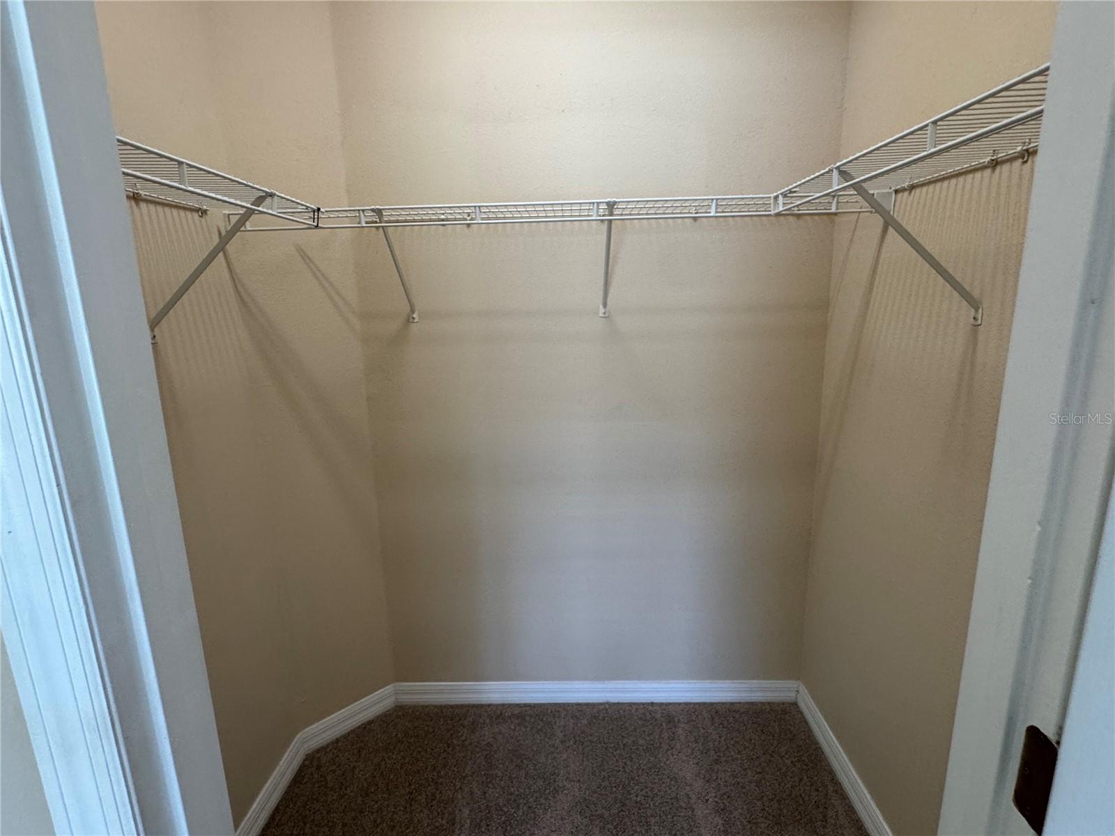 LAS CASCADA PH 01 - Residential Lease