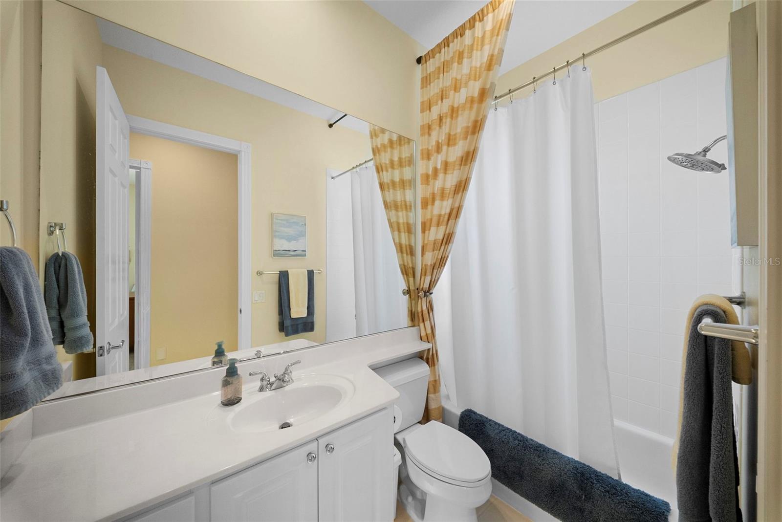 VILLAGEWALK - Residential