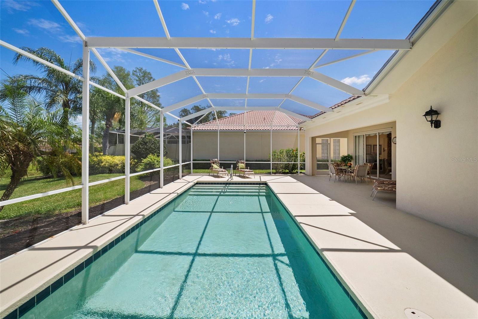 VILLAGEWALK - Residential