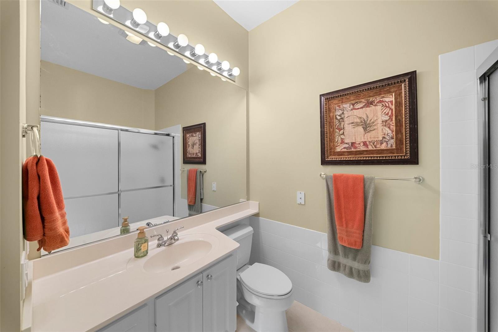 VILLAGEWALK - Residential