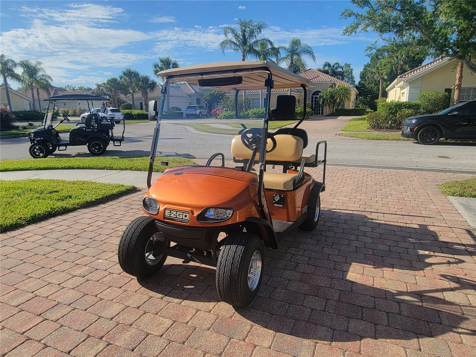 VILLAGEWALK - Residential