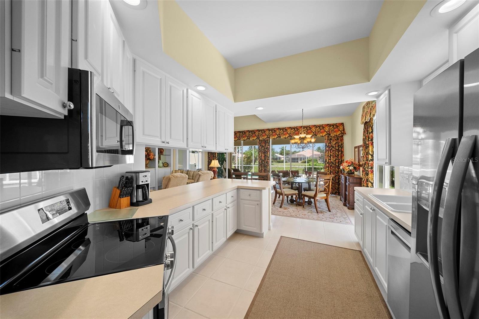 VILLAGEWALK - Residential