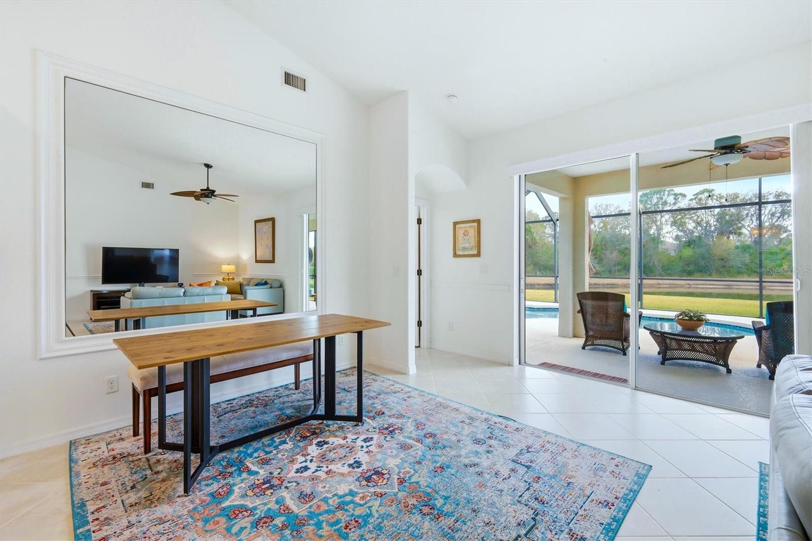 TWIN RIVERS - Residential