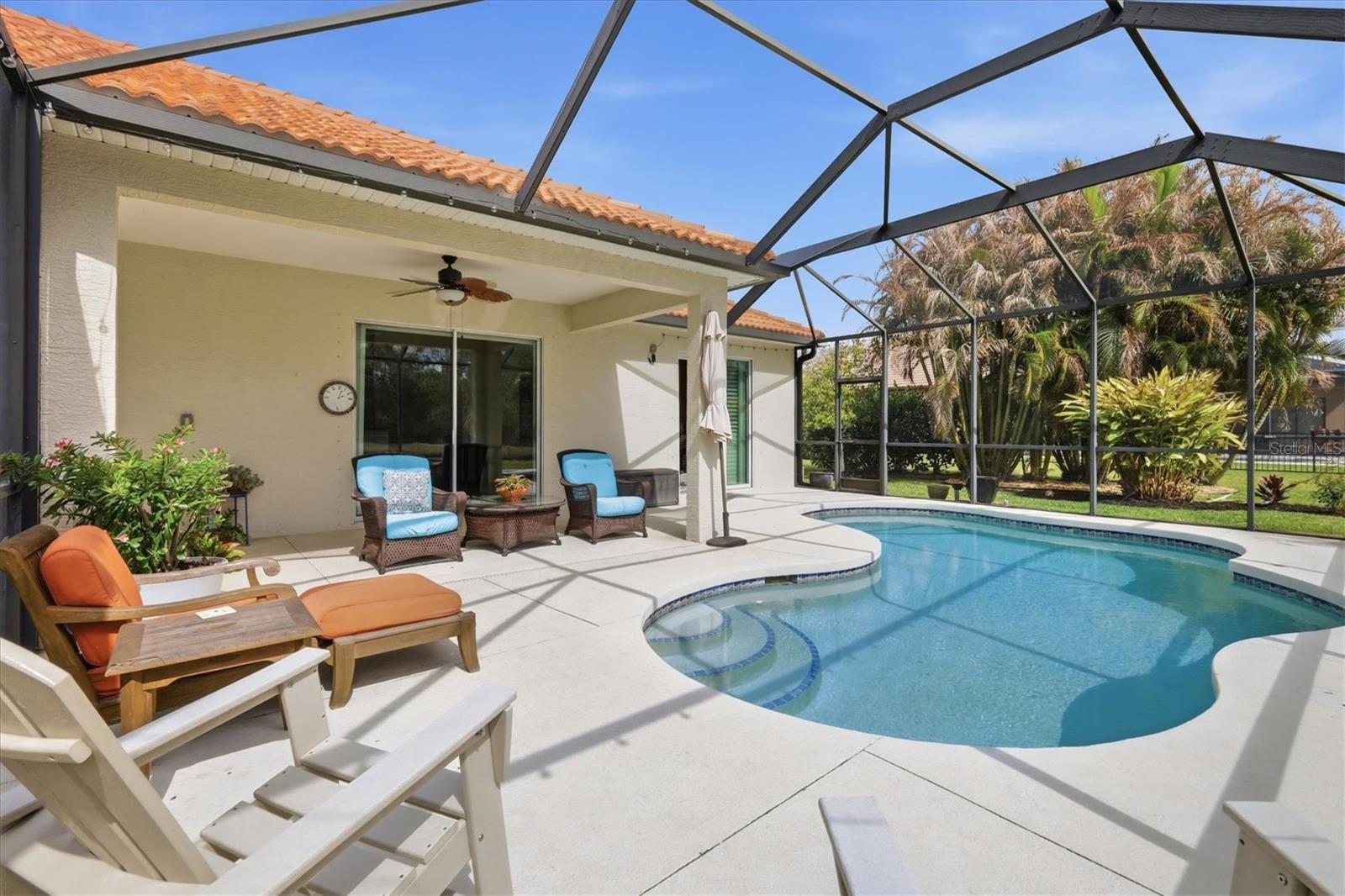 TWIN RIVERS - Residential