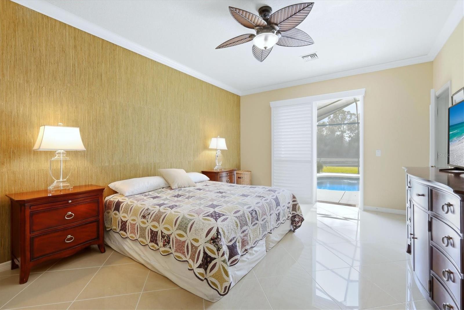 TWIN RIVERS - Residential