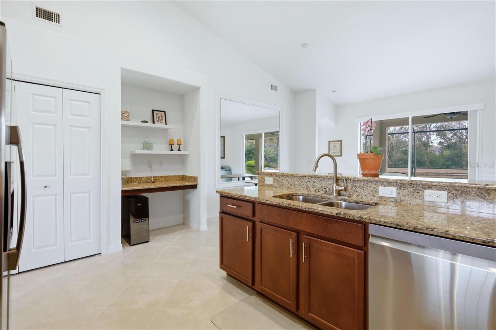 TWIN RIVERS - Residential