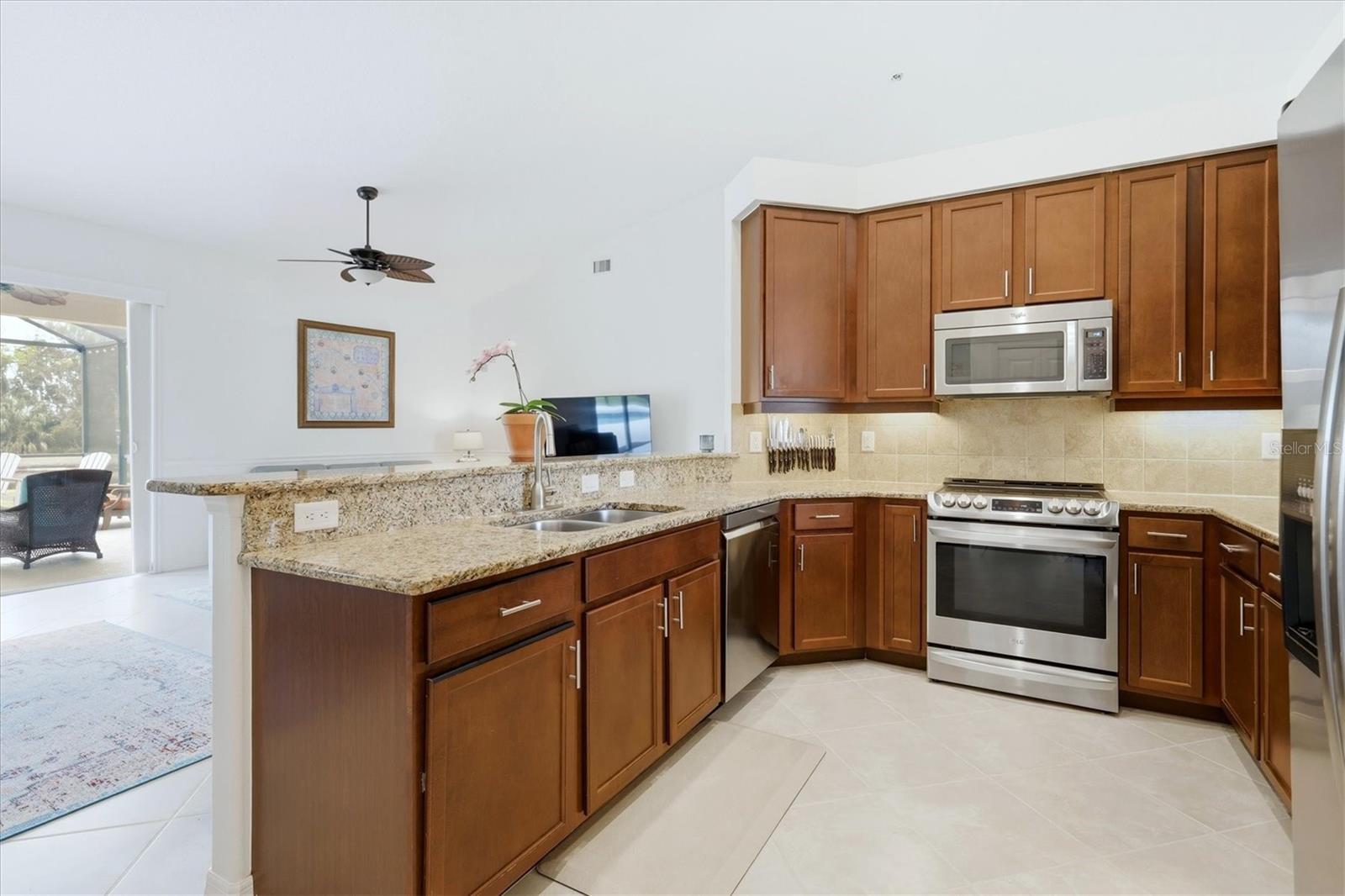 TWIN RIVERS - Residential