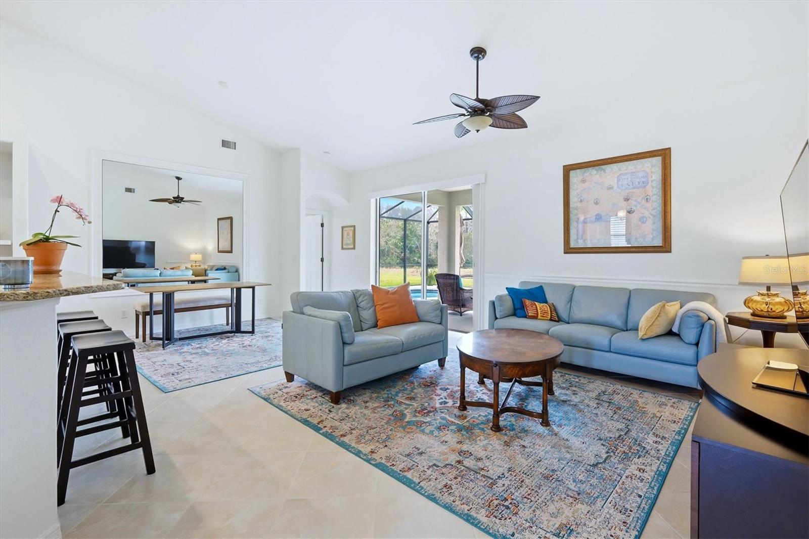 TWIN RIVERS - Residential