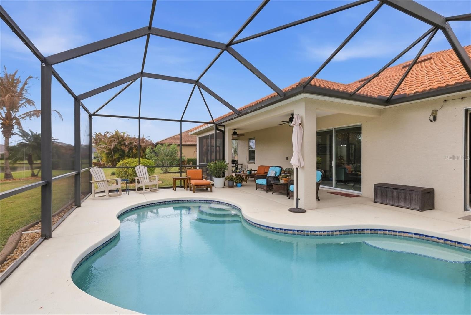 TWIN RIVERS - Residential