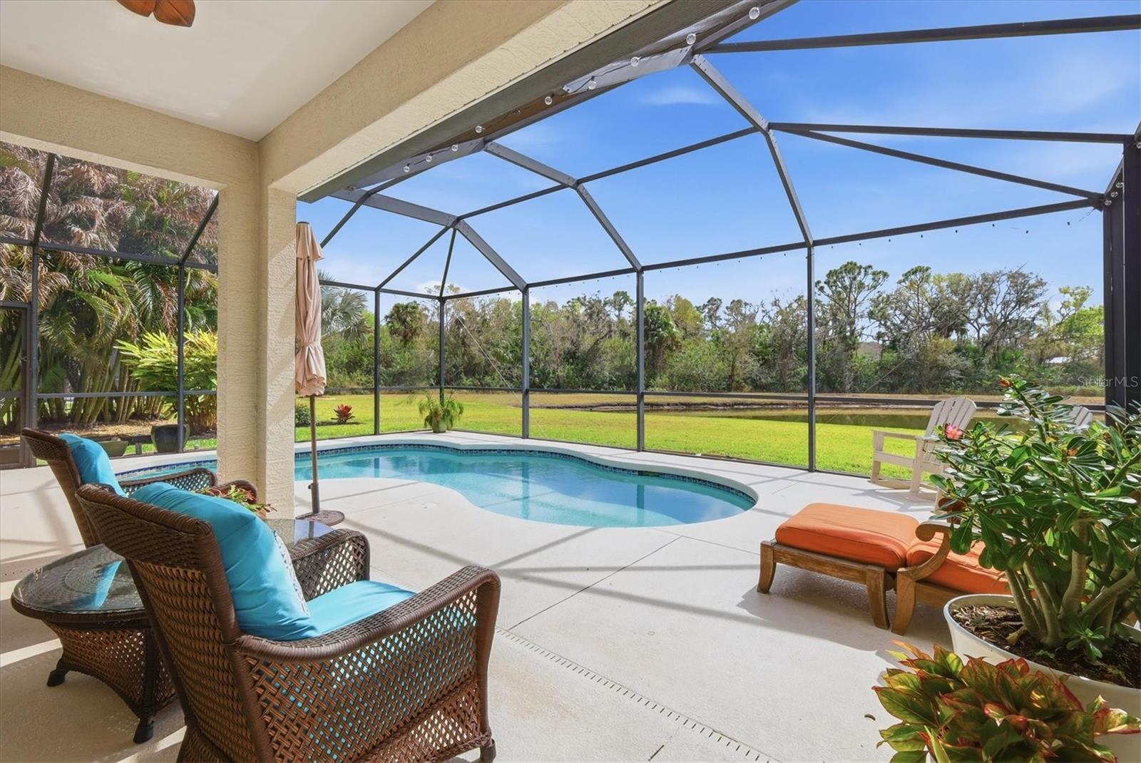 TWIN RIVERS - Residential