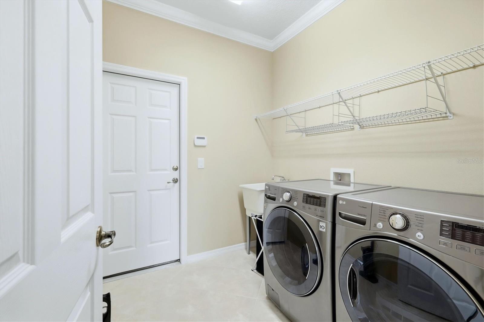 TWIN RIVERS - Residential