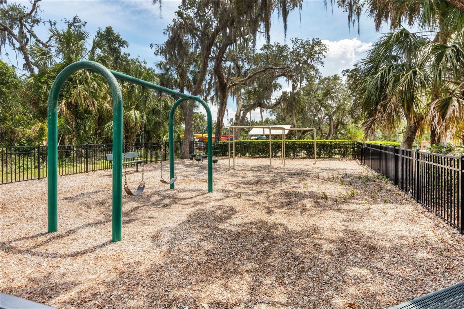 TWIN RIVERS - Residential