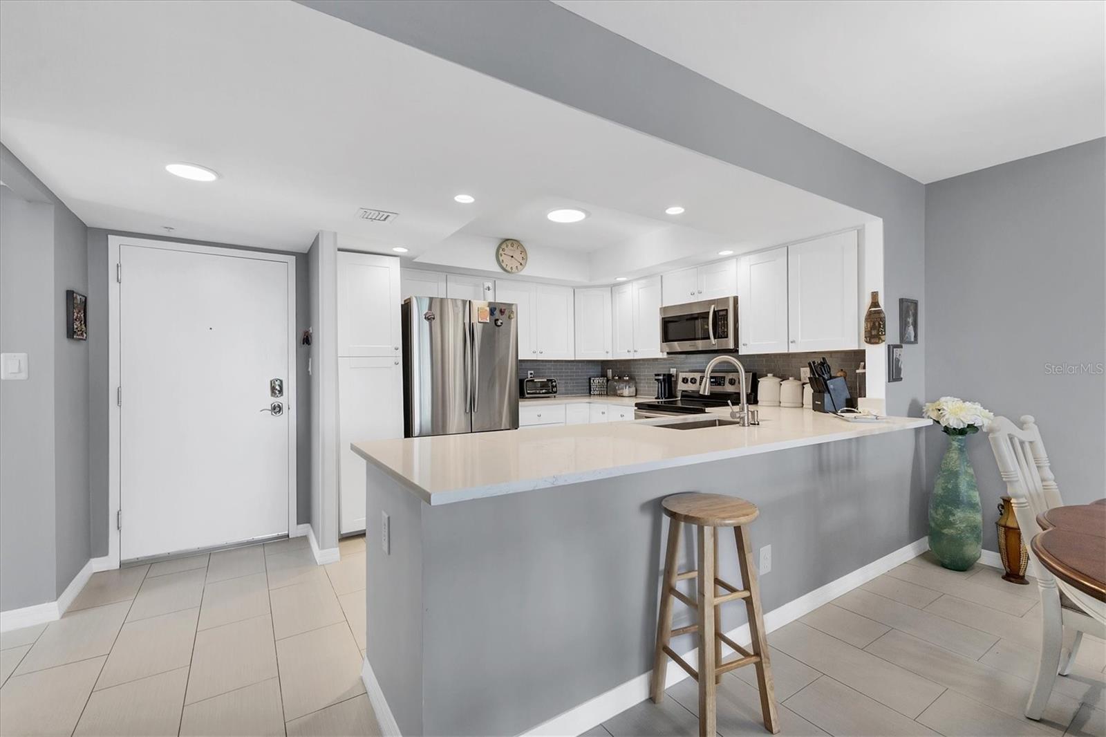 DOLPHIN TOWER - Residential