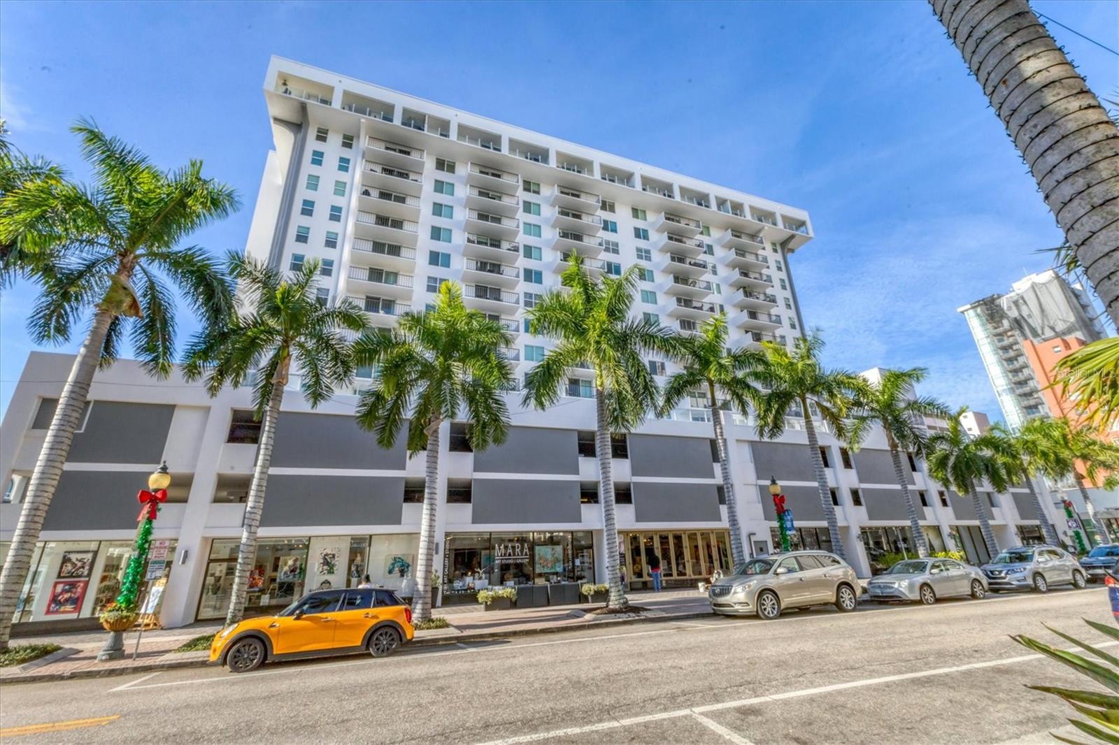 DOLPHIN TOWER - Residential