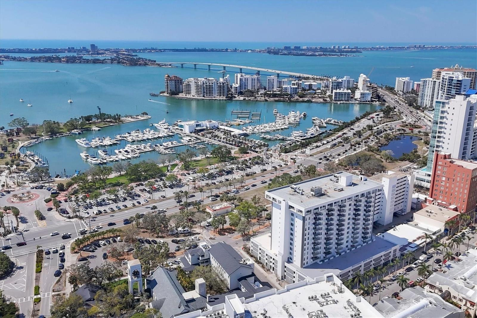 DOLPHIN TOWER - Residential