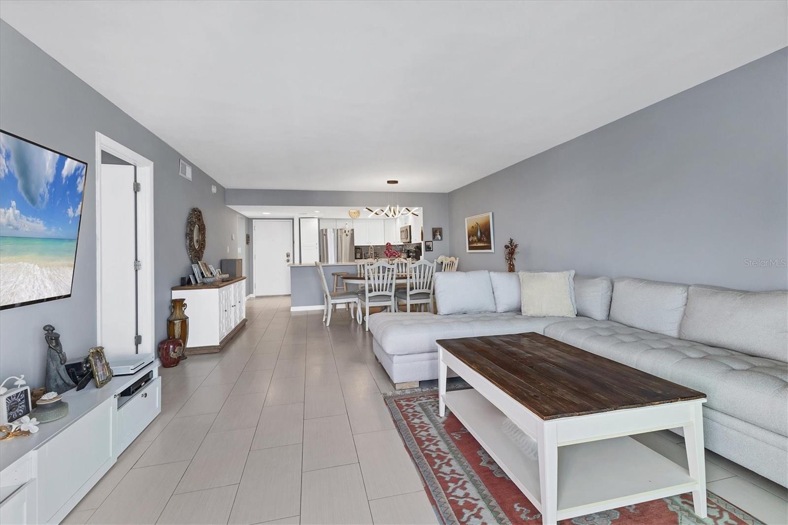 DOLPHIN TOWER - Residential