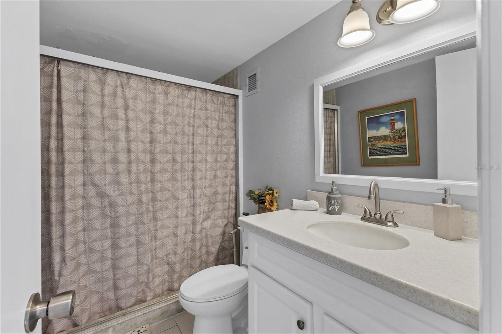 DOLPHIN TOWER - Residential