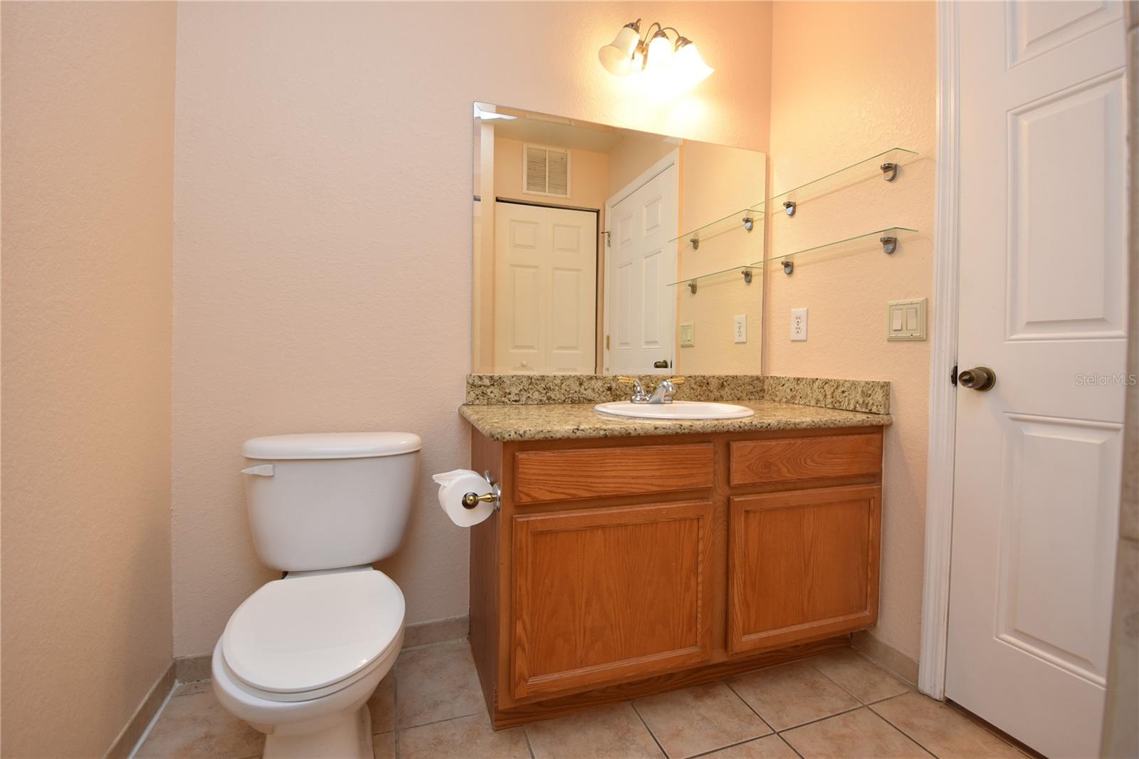 PALM POINTE - Residential