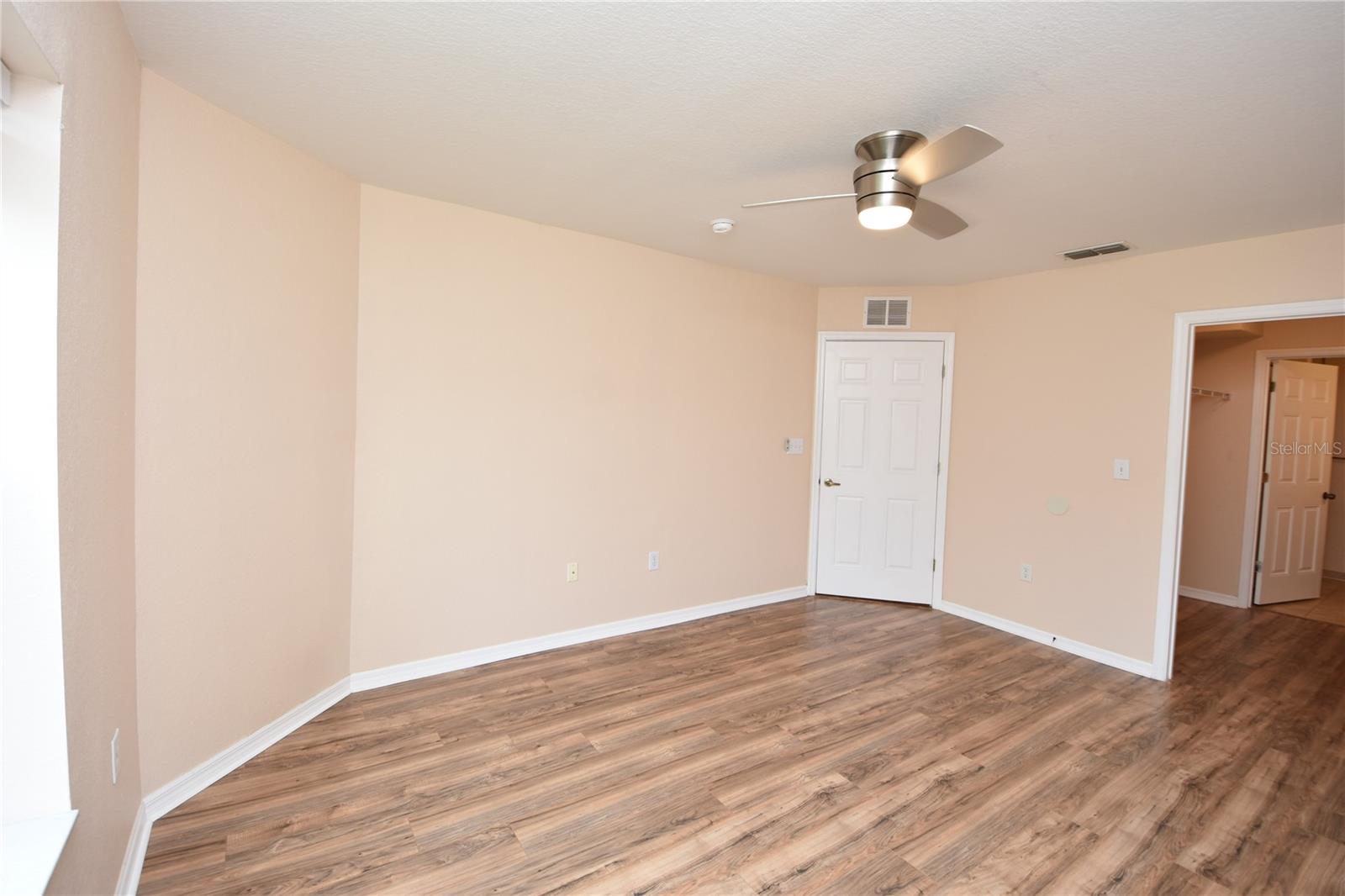 PALM POINTE - Residential