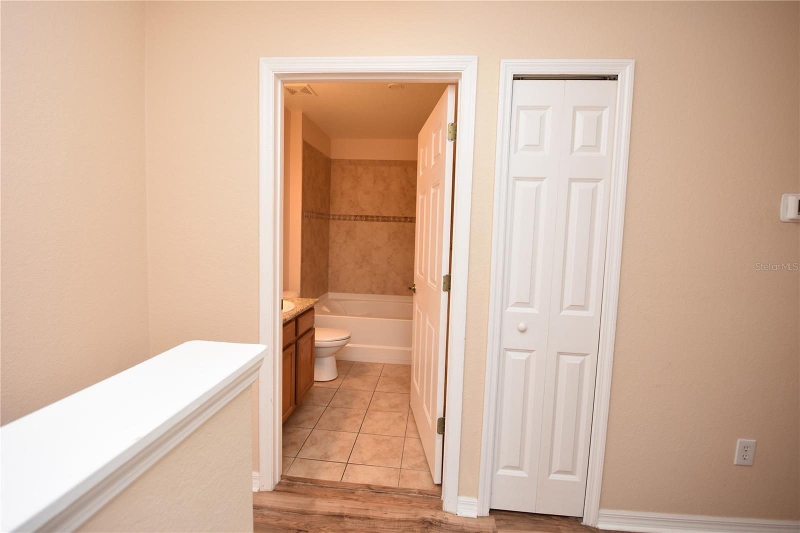 PALM POINTE - Residential