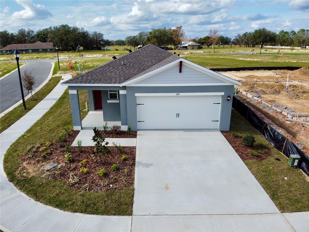 Photo of 1703 Post Oak Drive, Davenport, FL 33837 (MLS # S5153175)