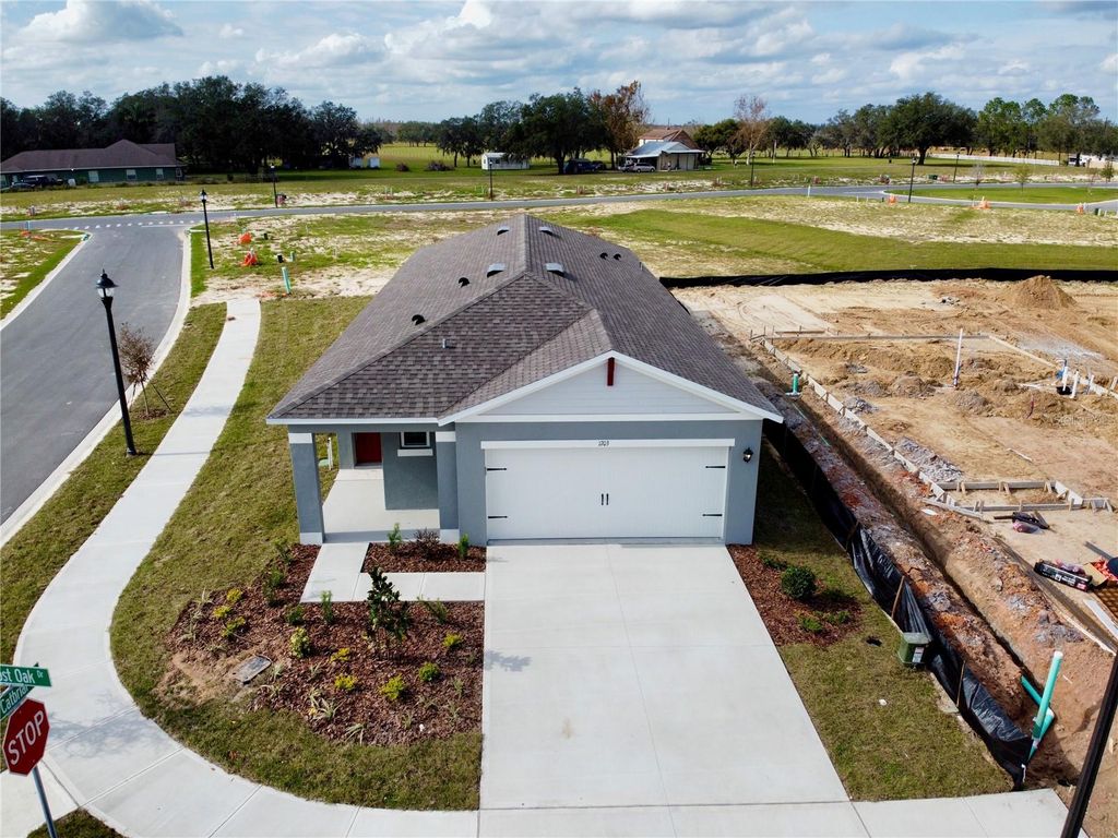 Photo of 1703 Post Oak Drive, Davenport, FL 33837 (MLS # S5153175)
