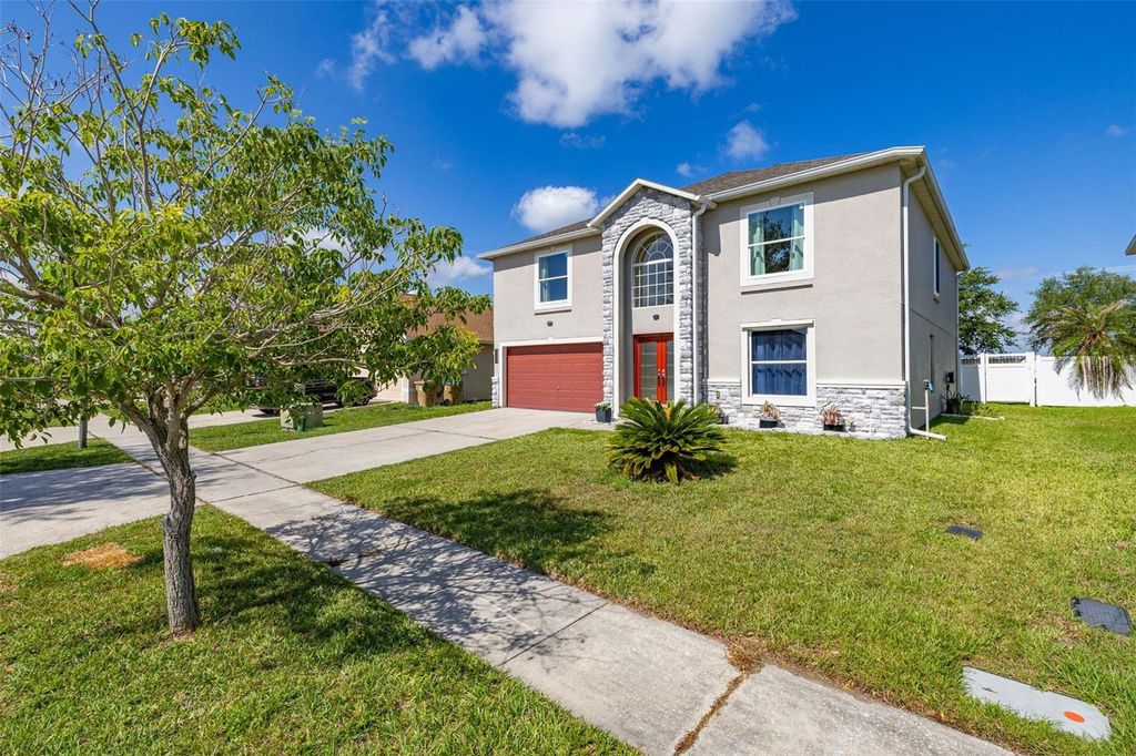 Photo of 5253 Sunset Canyon Drive, Kissimmee, FL 34758 (MLS # S5149240)