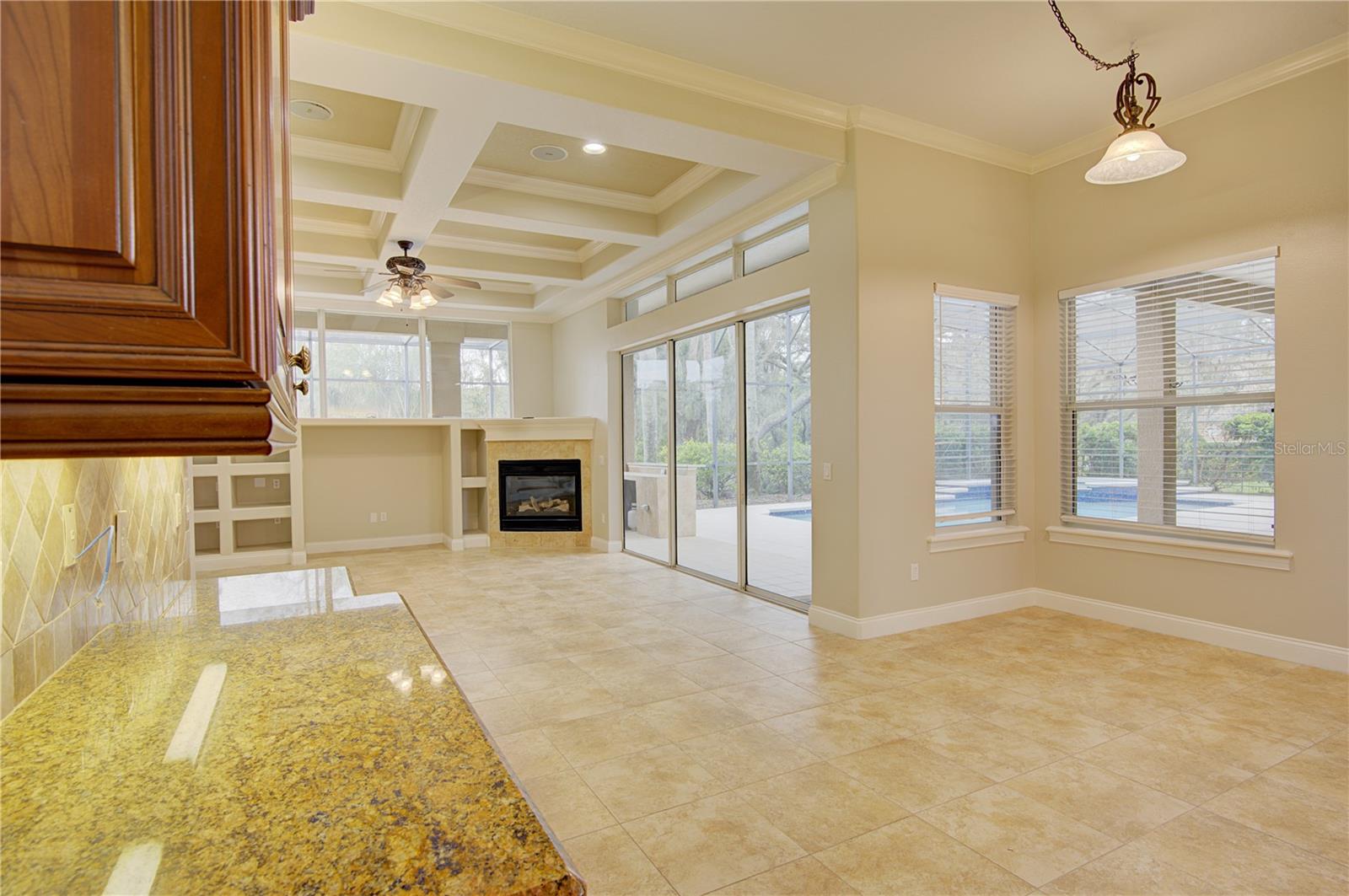 ESTATES ON LAKE MILLS - Residential Lease